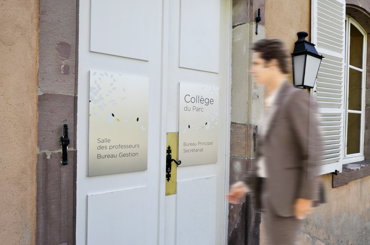 Art Mural > Collège > Signalétique > Création > Fabrication