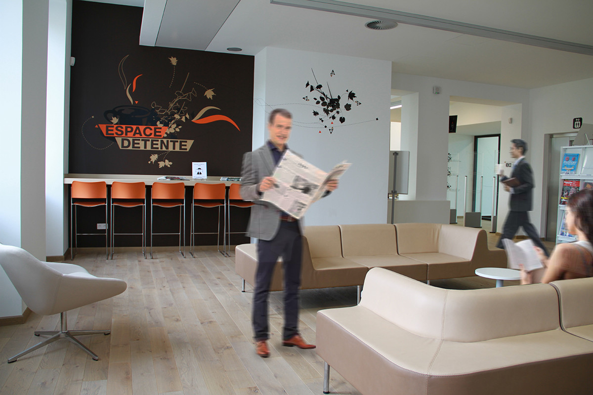 décoration murale et signalétique architecturale pour une médiathèque, salle de lecture, cinéma, auditorium