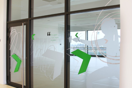 9-halle-des-sports-decoration-vitre-interieur-escrime Vitrophanie > Graphisme sur cloisons vitrées >stickers > dépoli