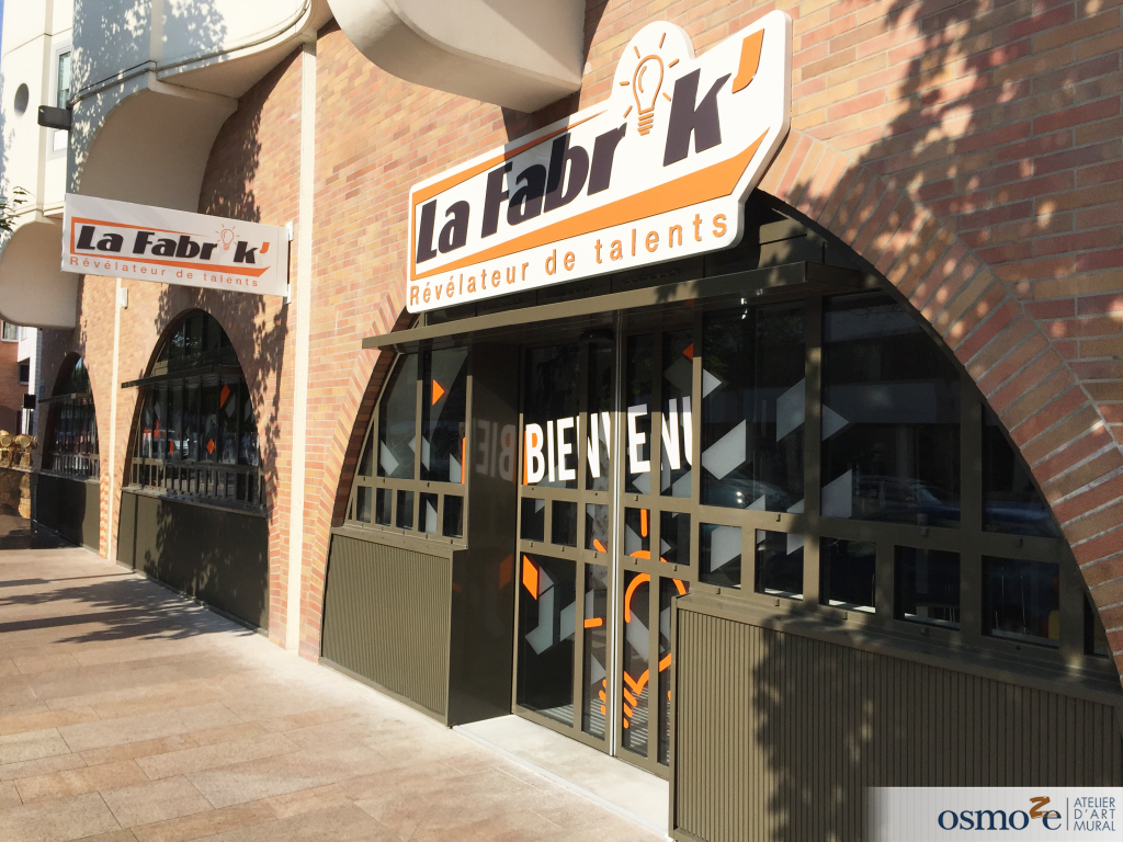 2 vitrophanie porte entree coworking