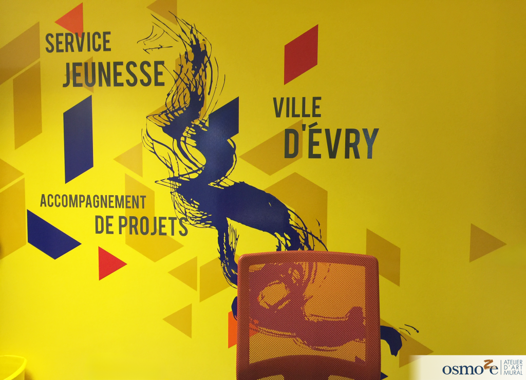 Une décoration artistique pour l'espace co-working / jeunesse de la ville d'Evry ! 20 IMG 1860