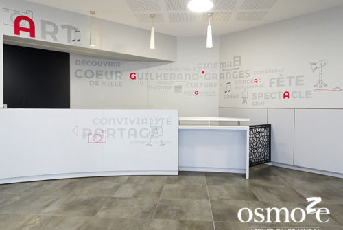 Décoration murale et signalétique artistique > Signalétique décorative > Décoration et signalétique murale design> Agora Guilherand Granges > Couloir Décoration murale et signalétique artistique > Signalétique décorative > Décoration et signalétique murale design> Agora Guilherand Granges > Couloir