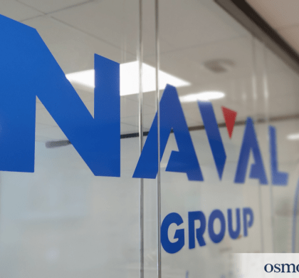 Mise en discrétion & vitrophanie décorative des bureaux de NAVAL GROUP, TOULON (83)