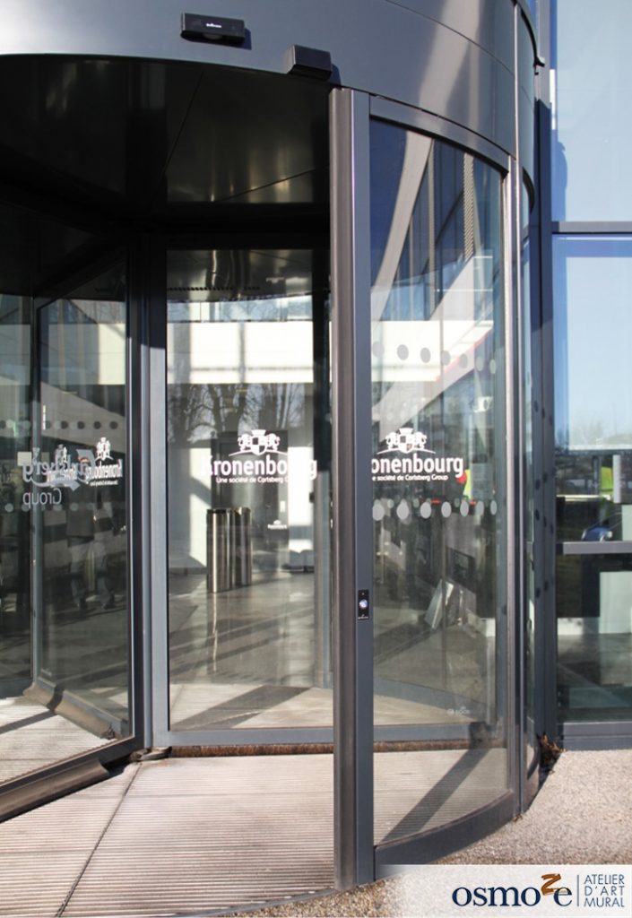 Découvrez le projet de vitrophanie PMR installé au siège social de Kronenbourg. 14 thumb IMG 1237 1024
