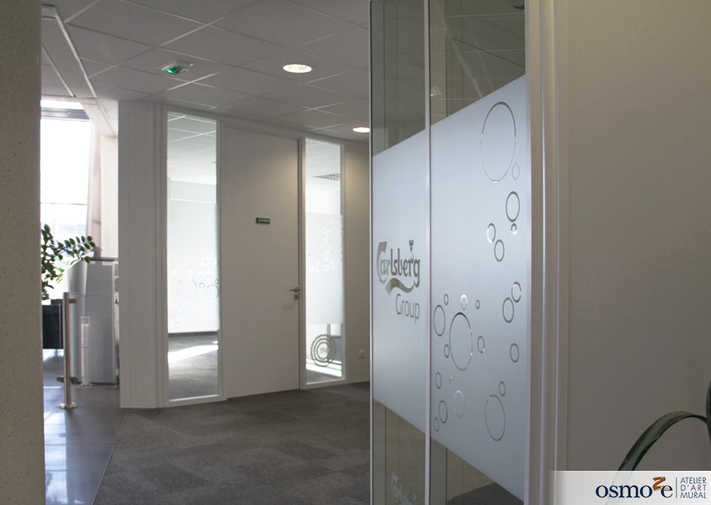 Découvrez le projet de vitrophanie PMR installé au siège social de Kronenbourg. 18 thumb IMG 1261 1024