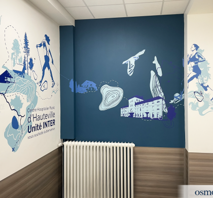 Osmoze met son art mural au service du Centre Hospitalier public de Hauteville (01)