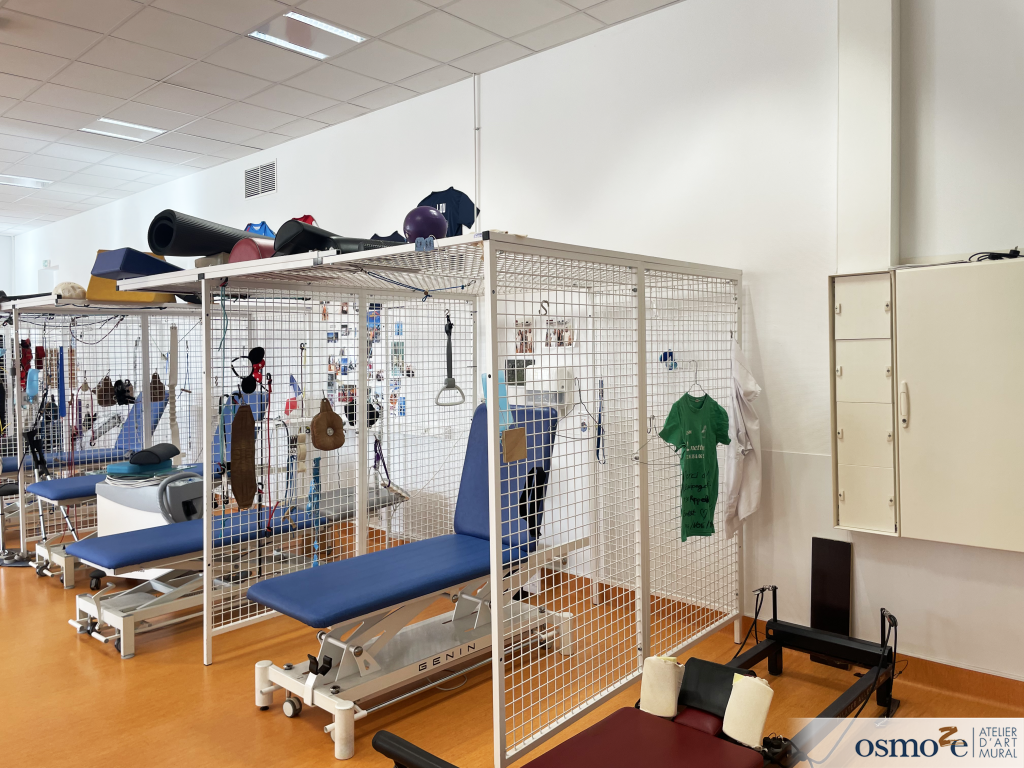 Osmoze met son art mural au service du Centre Hospitalier public de Hauteville (01) 37 IMG 3433